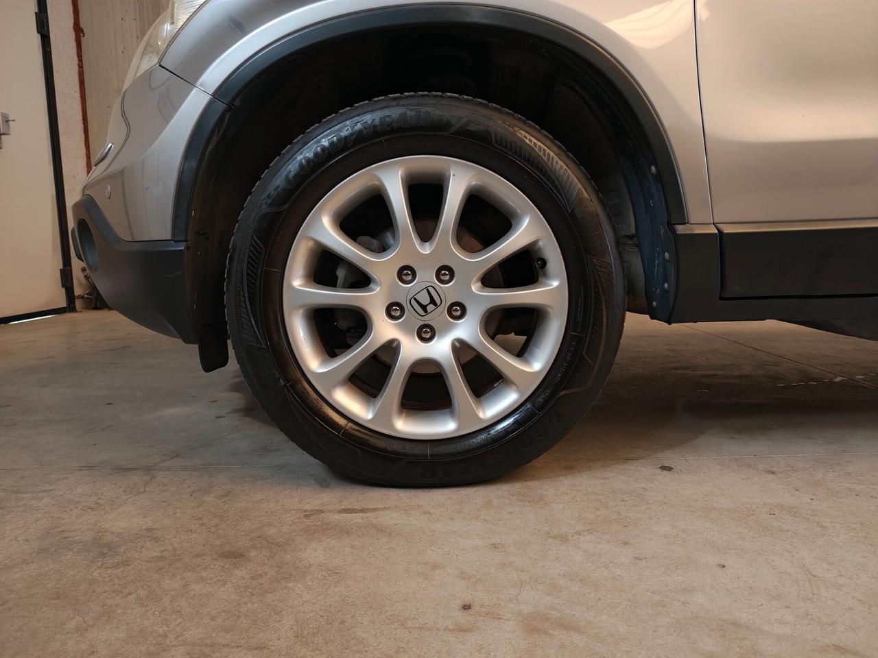 Honda CR-V 2.0 i-VTEC 16V aut. Exclusive