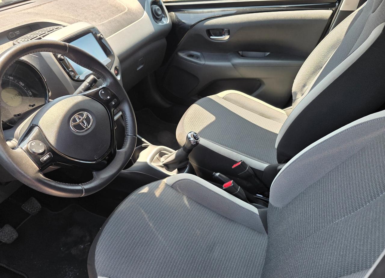 Toyota Aygo Connect 1.0 VVT-i 72 CV 5 porte x-fun MMT