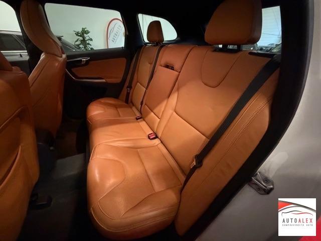 VOLVO - XC60 2.0 d4 Inscription Kinetic 181cv geartronic