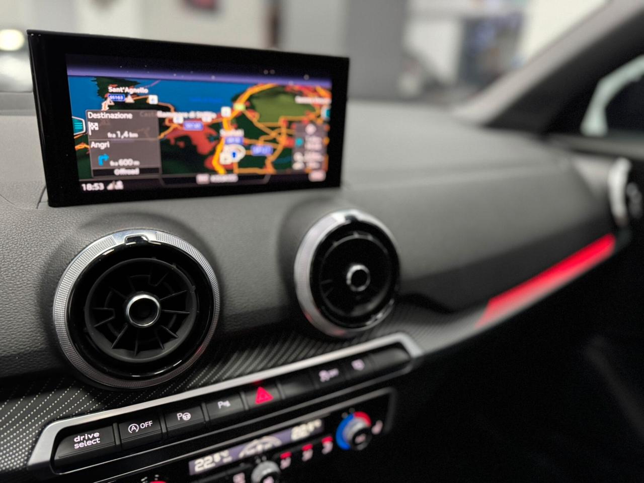 Audi Q2 35 TDI quattro S tronic line Edition