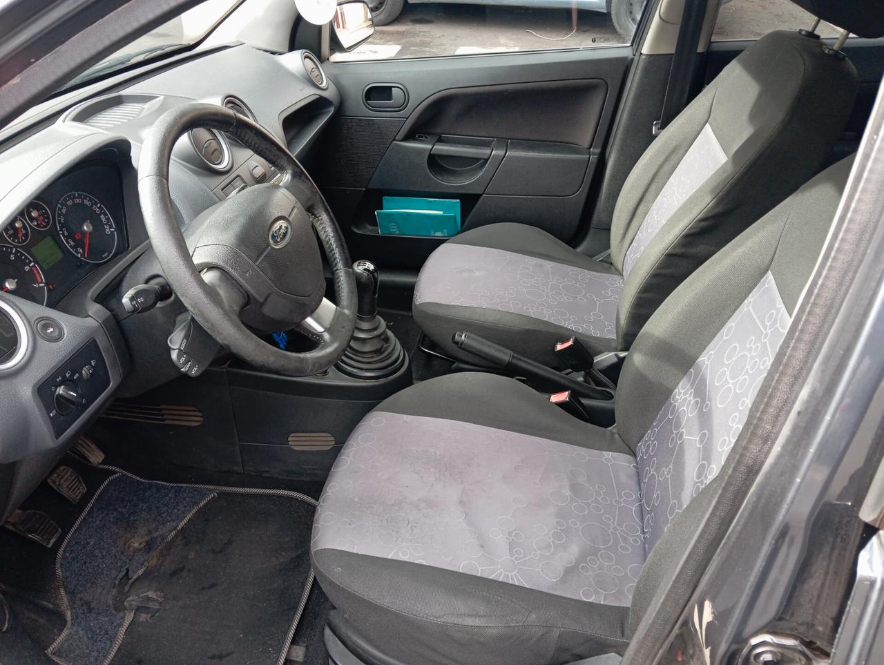 Ford Fiesta 1.2 titanium