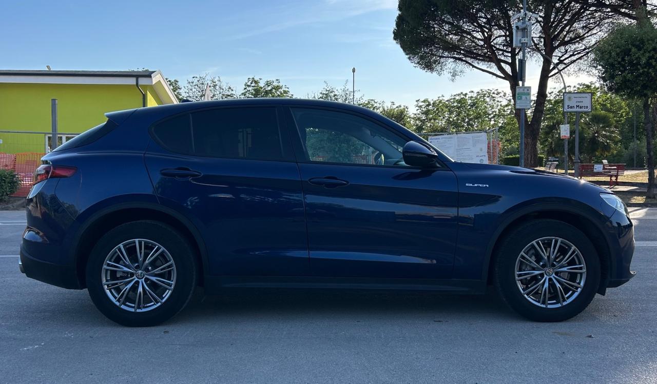 Alfa Romeo Stelvio 2.2 Turbodiesel 160 CV AT8 RWD my2020
