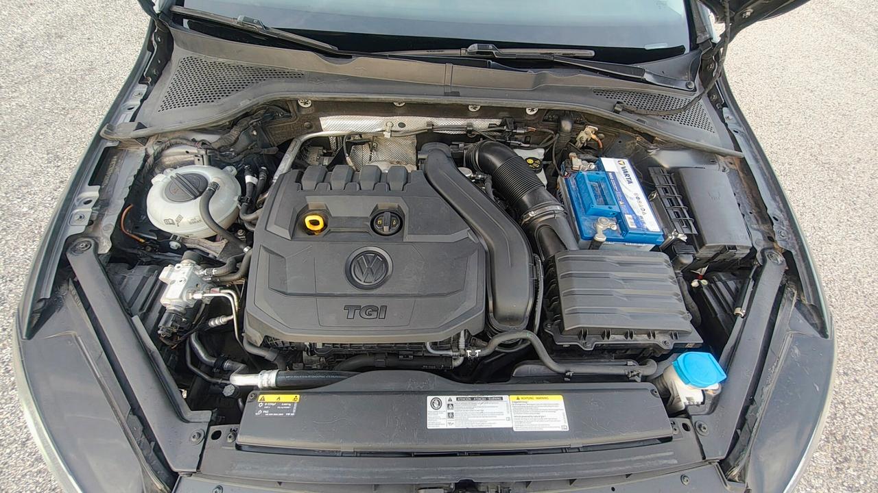 Volkswagen Golf 1.5 TGI DSG 5p. Trendline BlueMotion Technology