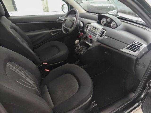 LANCIA Ypsilon 1.2 69 CV Diva