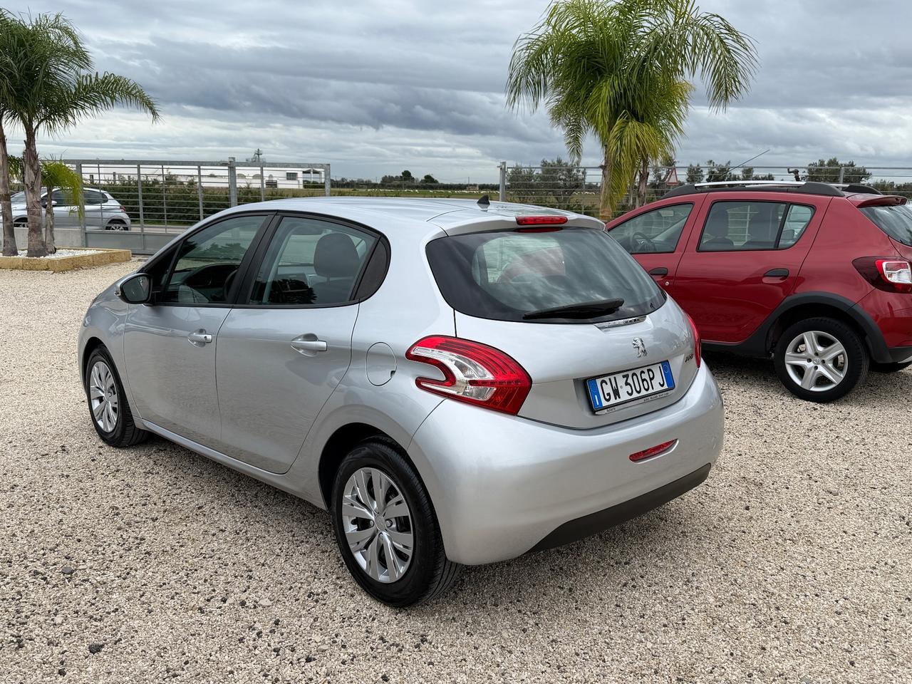 Peugeot 208 1.4 HDi 68 CV 5 porte Active