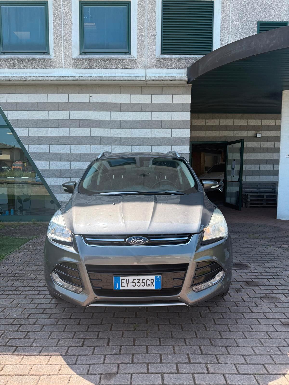 Ford Kuga 2.0 TDCI 140 CV 4WD Powershift Plus