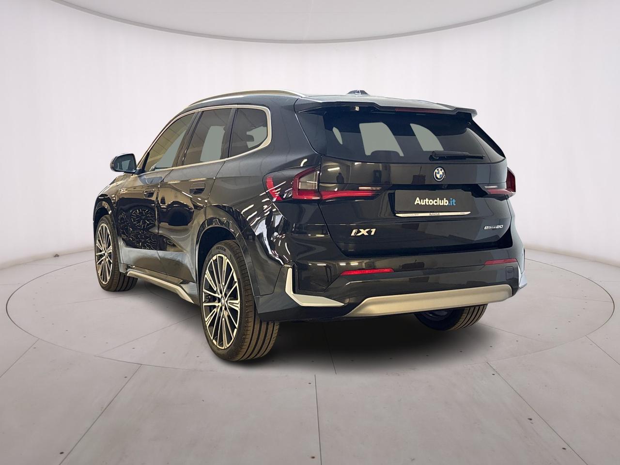BMW X1 iX1 eDrive20 Pure Edition