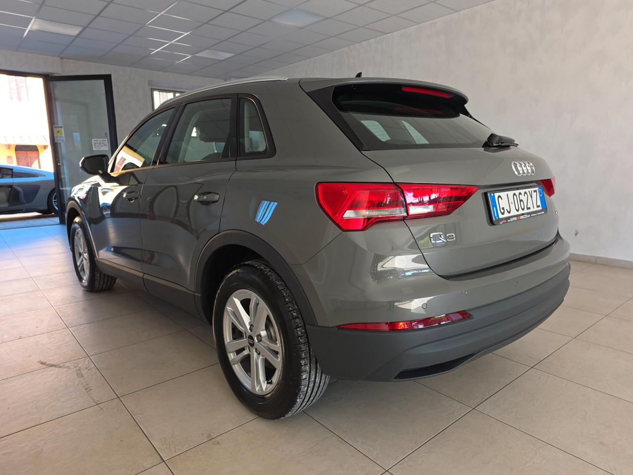 Audi Q3 35 TDI quattro S tronic Business Advanced
