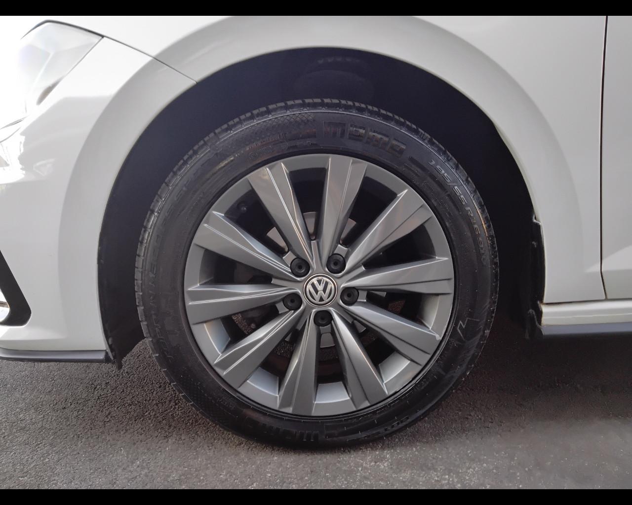 VOLKSWAGEN Polo VI 2017 - Polo 5p 1.0 tsi Highline 95cv dsg