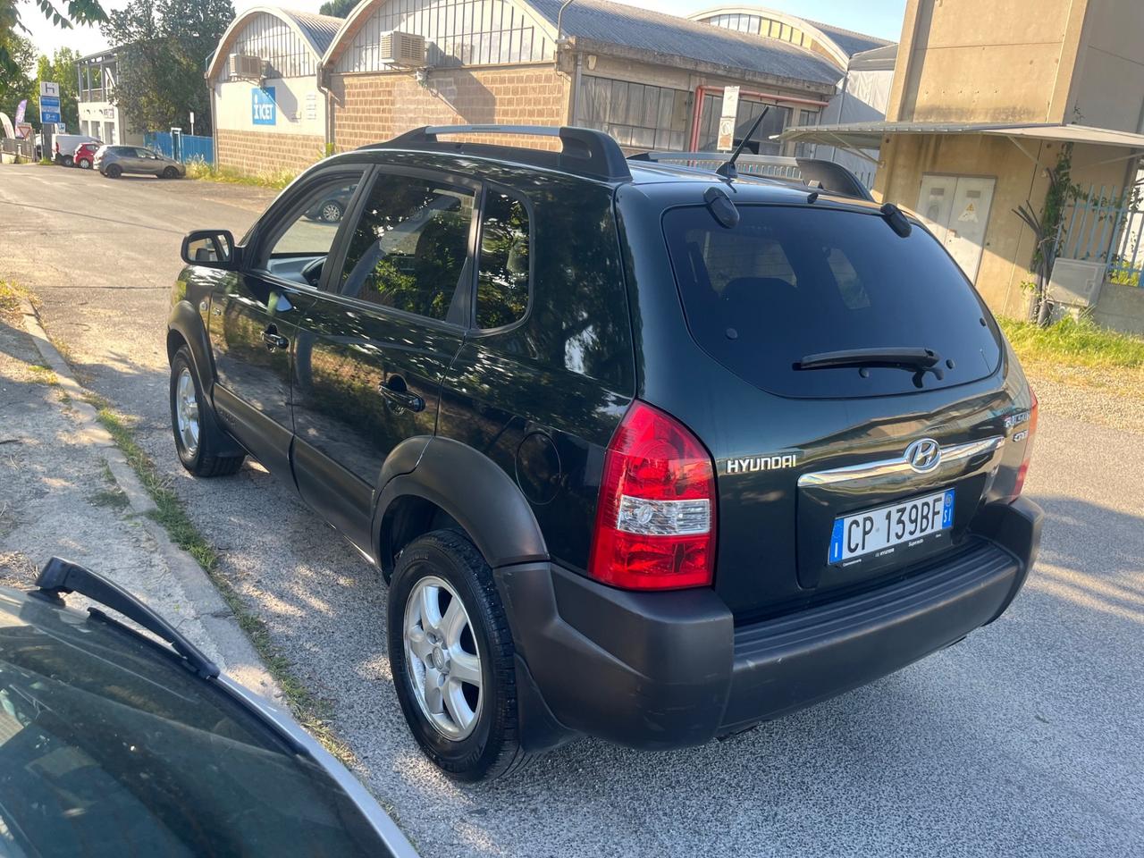 Hyundai Tucson 2.0 CRDi TD Dynamic AUTOMATICO 4X4 SOLI 90.000 KM