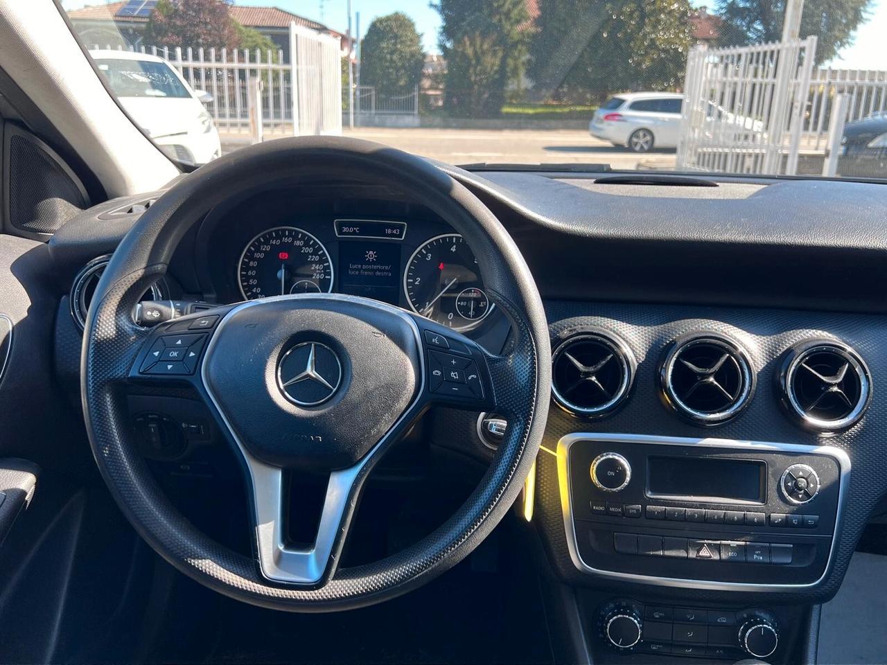 Mercedes-benz A 180 CDI BlueEFFICIENCY Premium