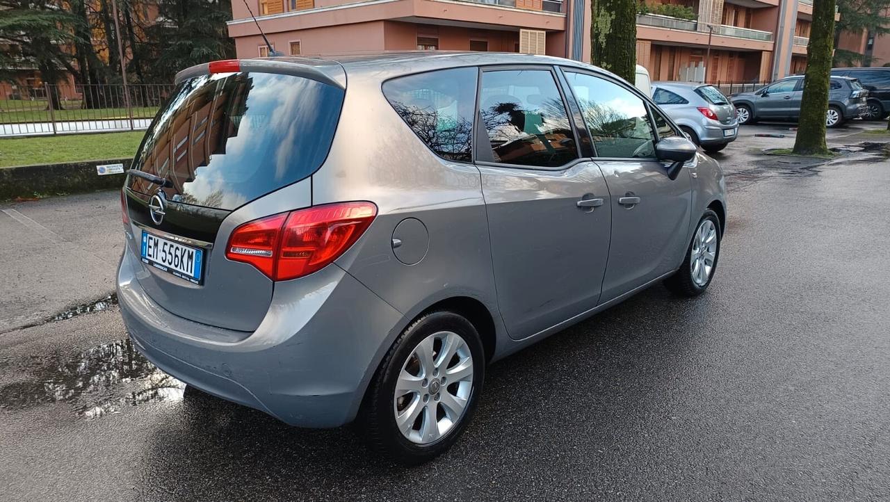 Opel Meriva 1.4 100CV Cosmo neopatentati