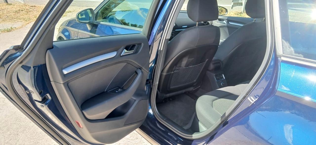 Volkswagen Touran 7 Posti 1.6 TDI Comfortline - 2014