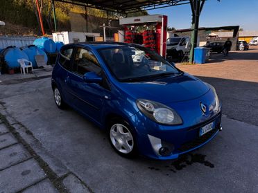 Renault Twingo 12 benzina neopatentati