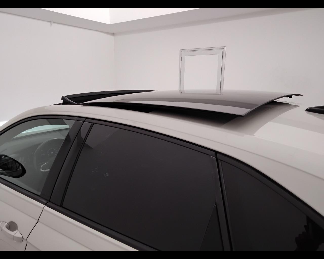 VOLKSWAGEN Taigo - Taigo 1.0 tsi R-Line 110cv