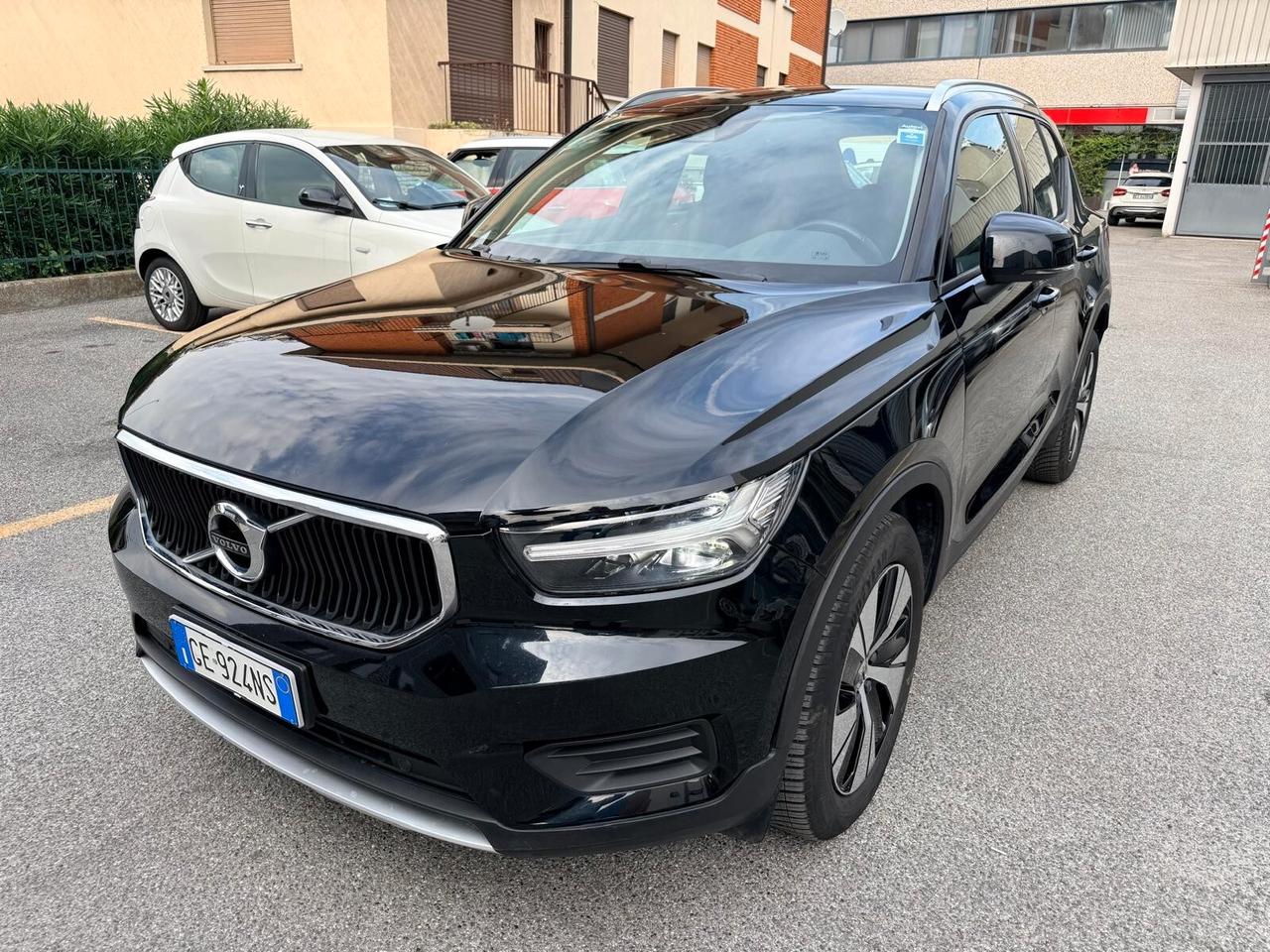 Volvo XC40 T3 Momentum 163CV My21