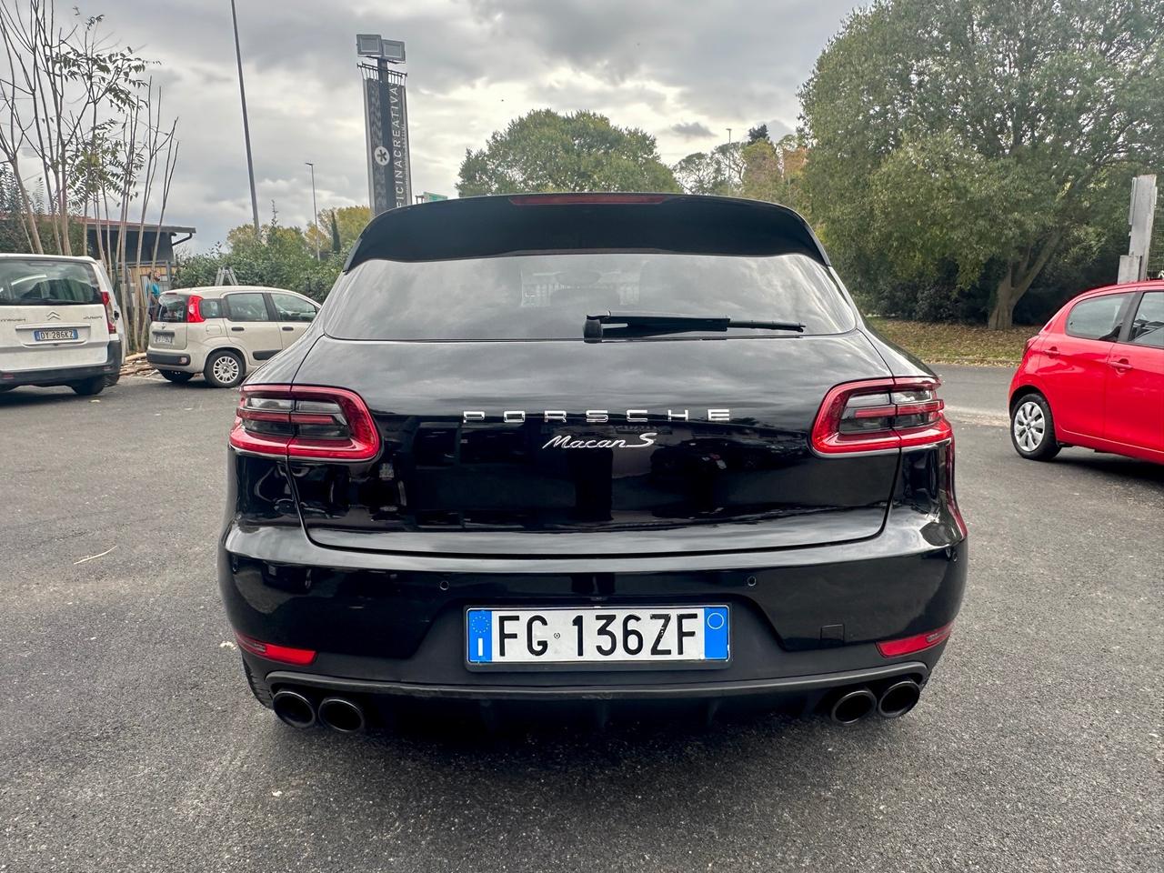 Porsche Macan 3.0 S Diesel Black edition Rs Sport Service Permute Rate Garanzia