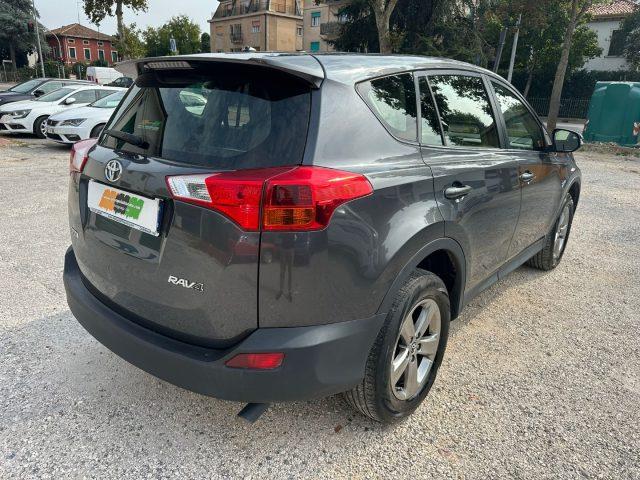 TOYOTA RAV 4 MY23 RAV4 2.0 D-4D 2WD Active