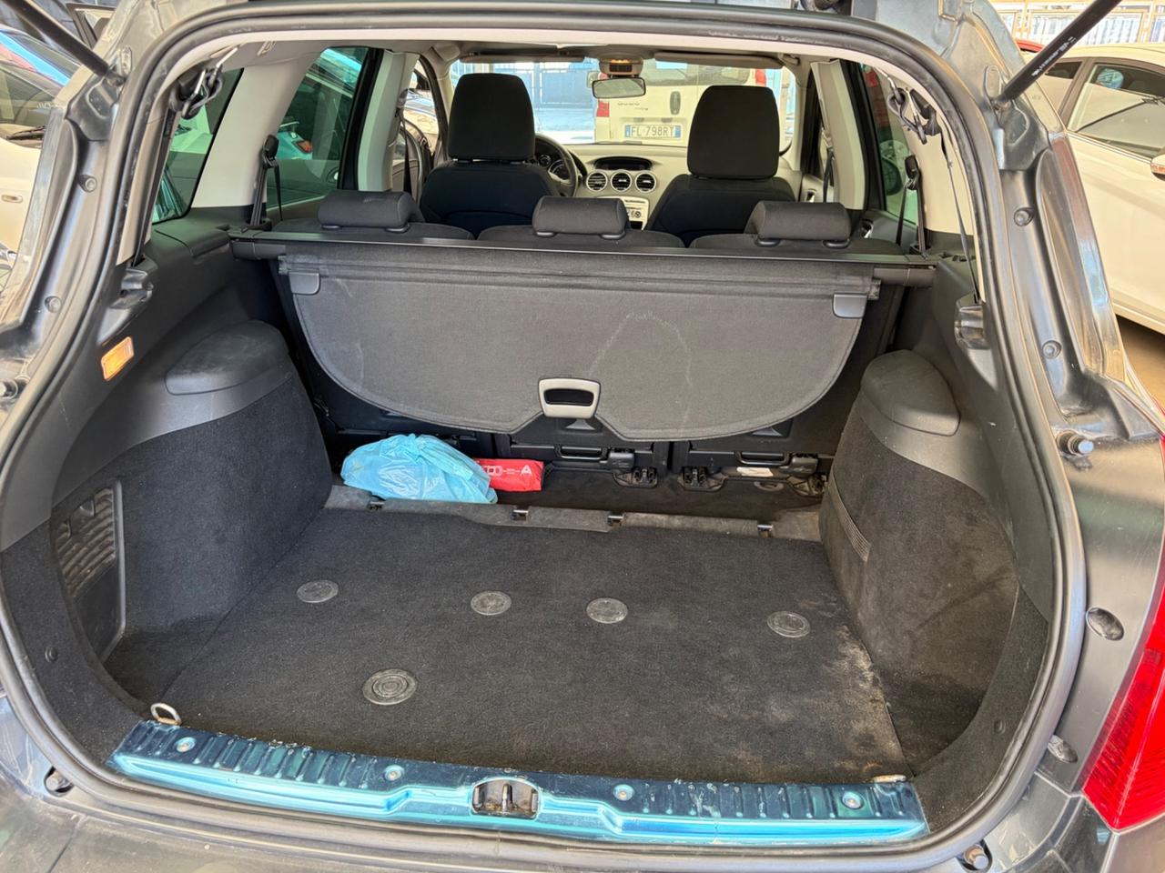 Peugeot 308 1.6 HDi 110CV SW Ciel Sportium