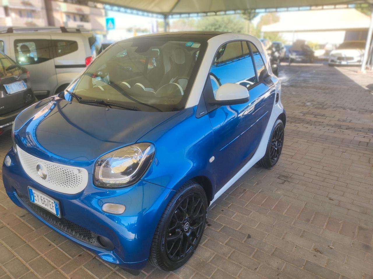 Smart ForTwo 70 1.0 Youngster Tetto Panoramico