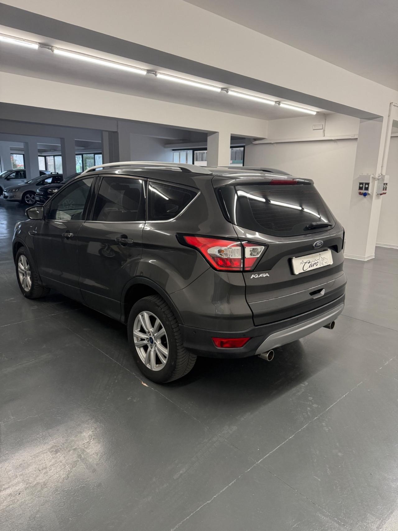 Ford Kuga 1.5 TDCI 120 CV S&S 2WD Powershift Titanium