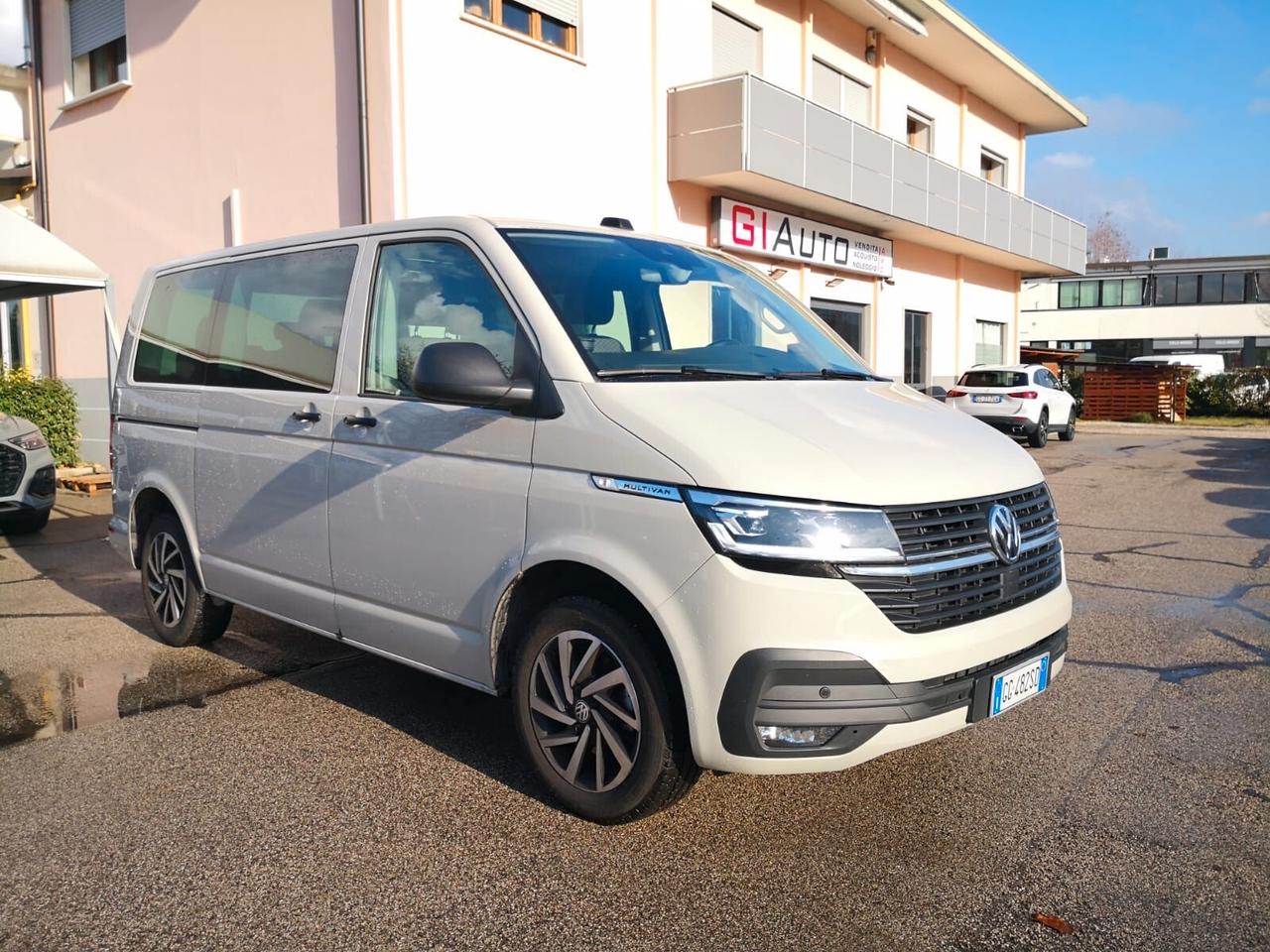 Volkswagen Multivan 2.0 TDI 150CV DSG 4MOTION Trendline 7posti ***PREZZO IVA INCLUSA***