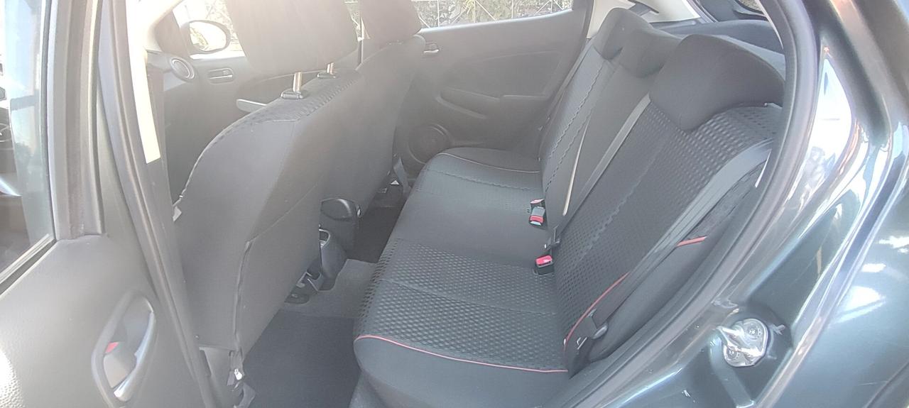 Mazda 2 Mazda2 1.3 16V 75CV 5p. Trendy