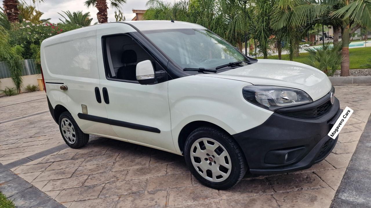 Fiat Doblò 1.4 benzina metano 120CV FULL OPTIONAL