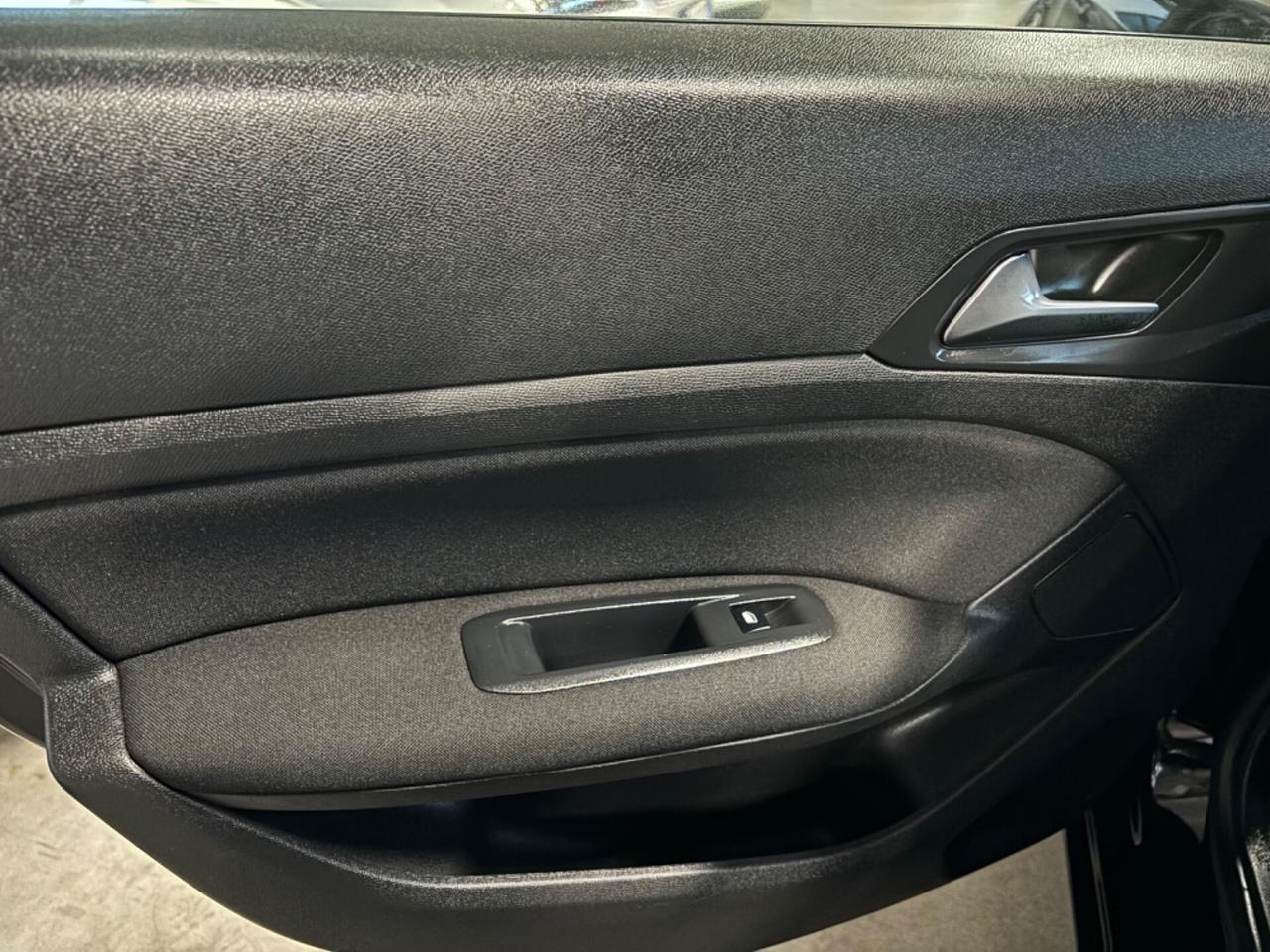Peugeot 308 BlueHDi 120 SS SW Business