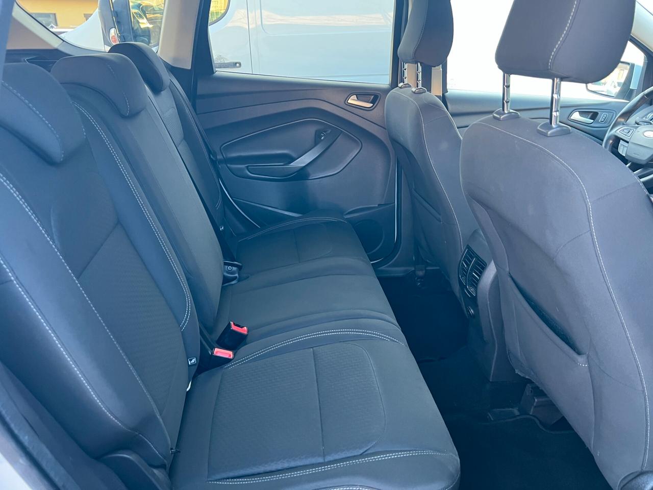 Ford Kuga 1.5 TDCI 120 CV S&S 2WD Business