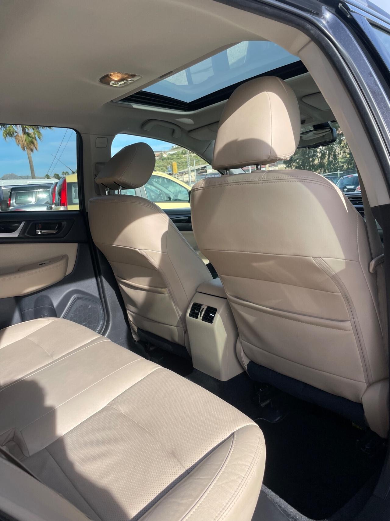 Subaru OUTBACK 2.0d Lineartronic Free