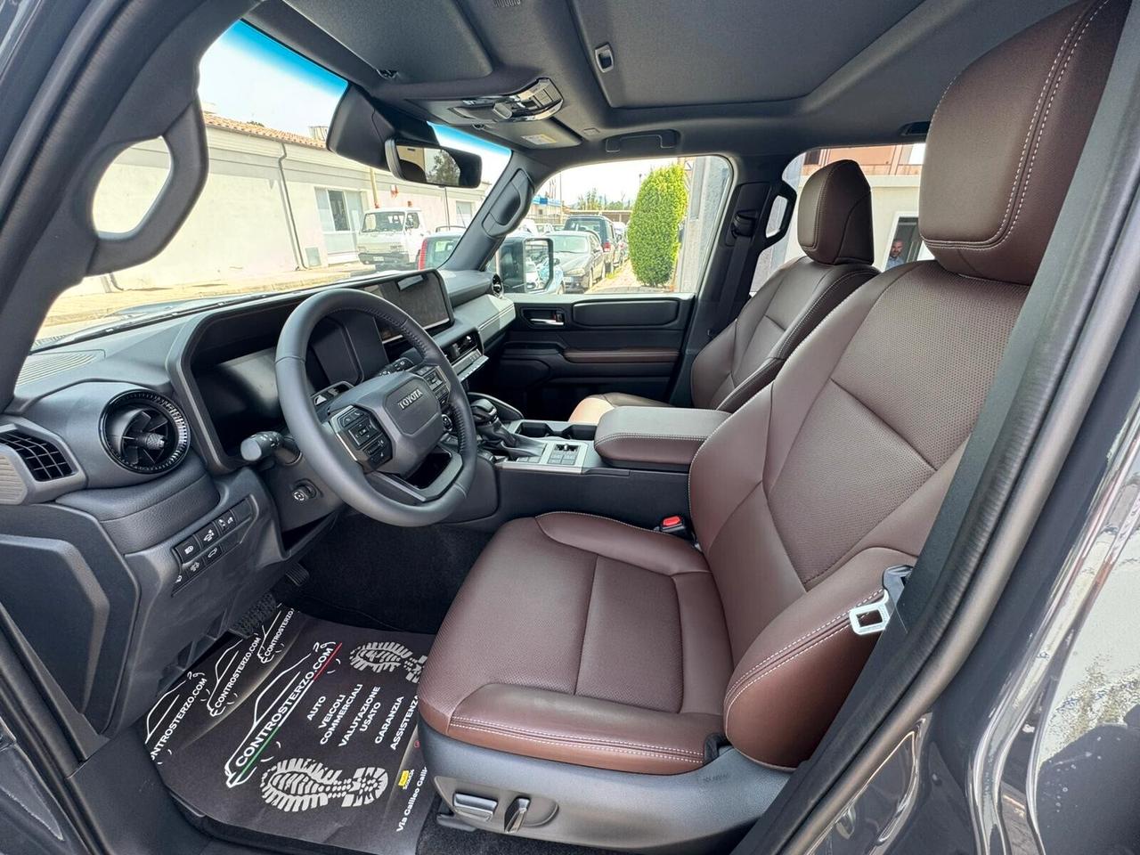 TOYOTA LAND CRUISER 7 POSTI - KM ZERO