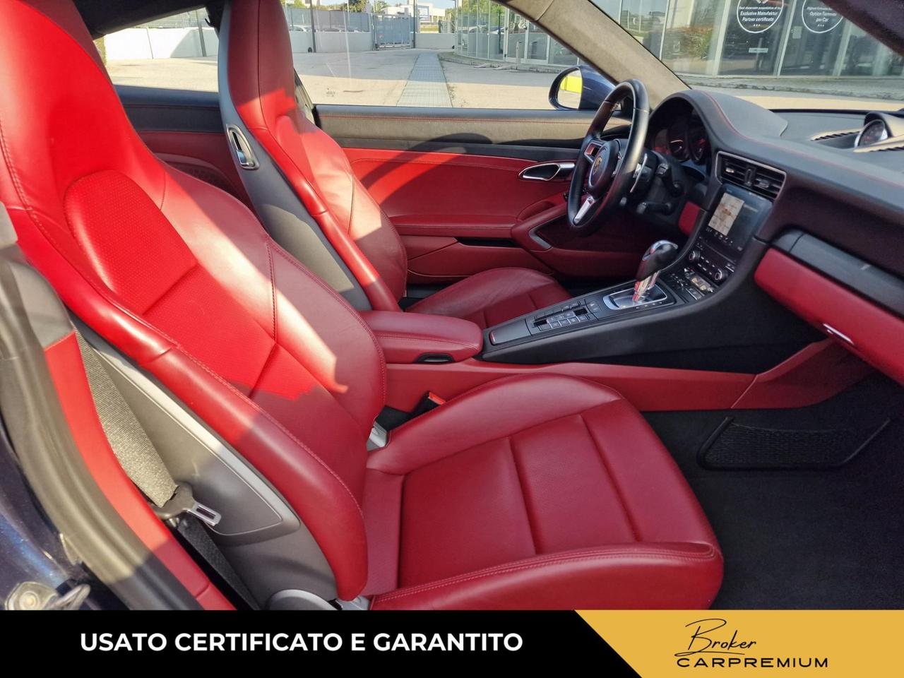 Porsche 911 3.0 Carrera 4 GTS auto