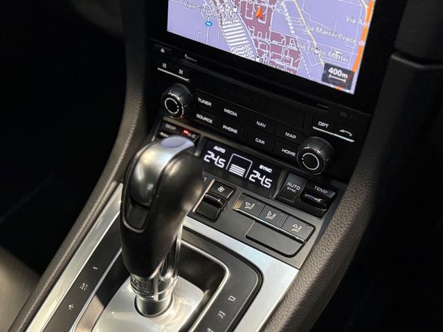 PORSCHE 911 3.0 Carrera 4 Coupé