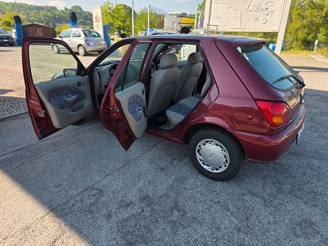 Ford Fiesta 1.2i 16V cat 5 porte Ghia con 150.000km Unicoproprietario