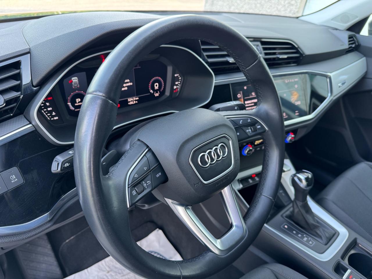 Audi Q3 35 TFSI S tronic Business Advanced
