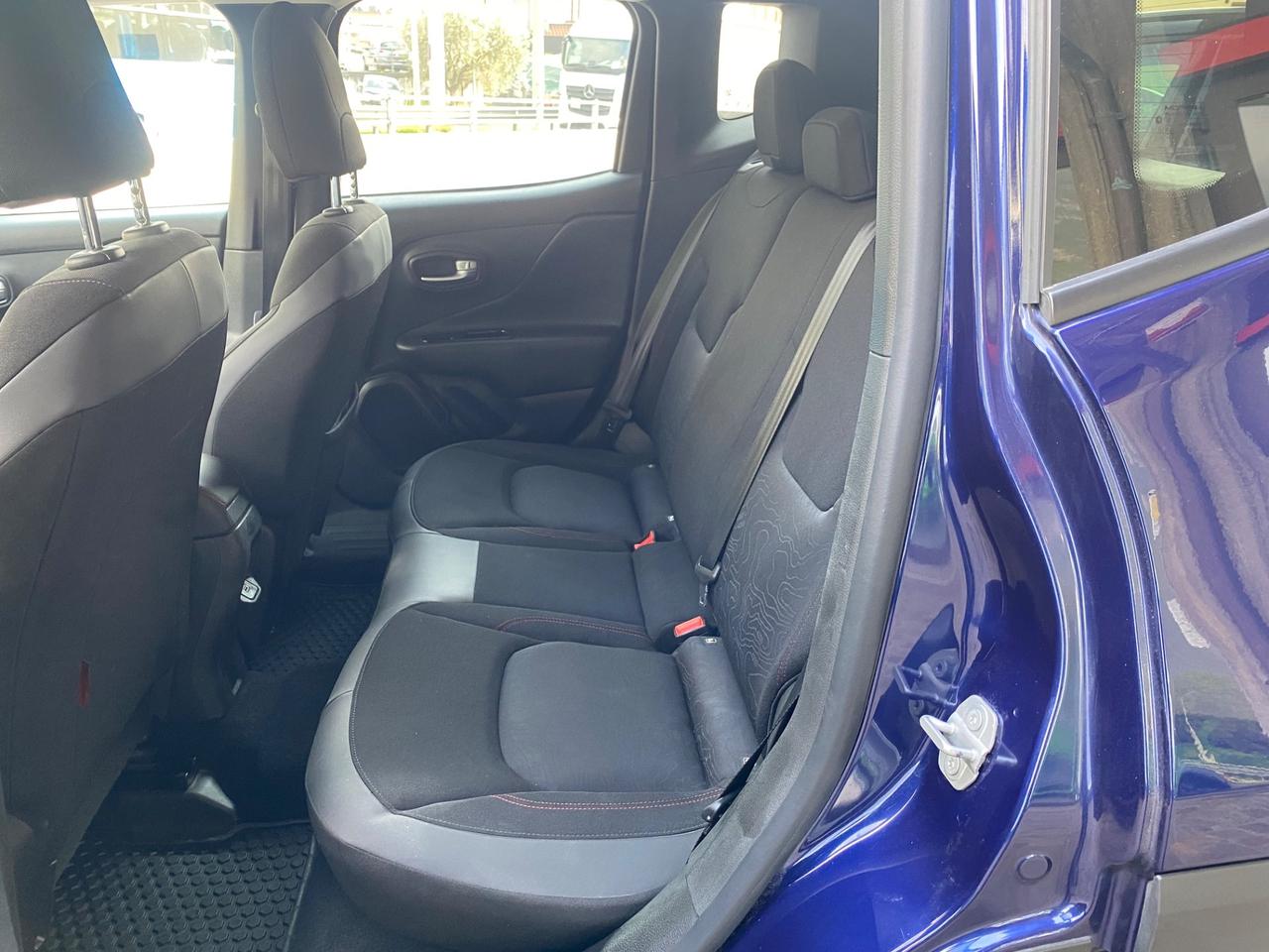 Jeep Renegade 2.0 Mjt 170CV 4WD Active Drive Low Trailhawk