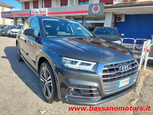 AUDI Q5 40 TDI quattro S tron Design S-LINE MATRIX