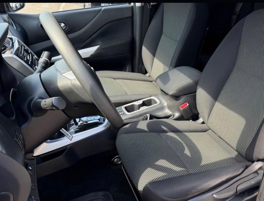 Nissan Navara 2.3 dCi 190 CV 7AT 4WD Double Cab N-Connecta