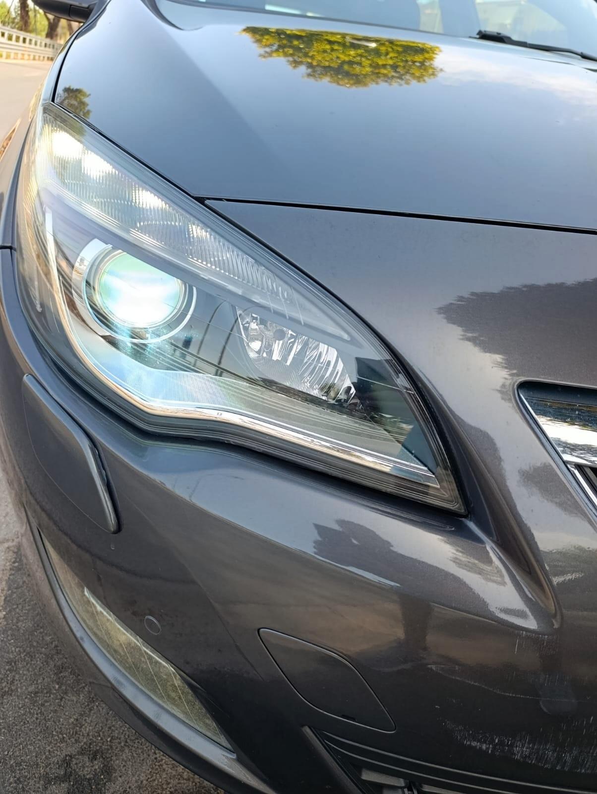 Opel Astra 1.7 CDTI Sports Tourer Cosmo 2011