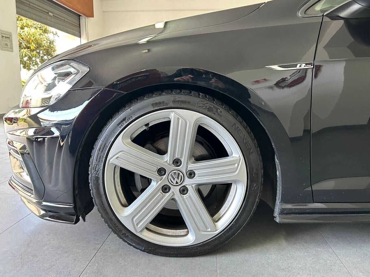 Volkswagen Golf 2.0 TDI DSG 5p. Sport R-LINE