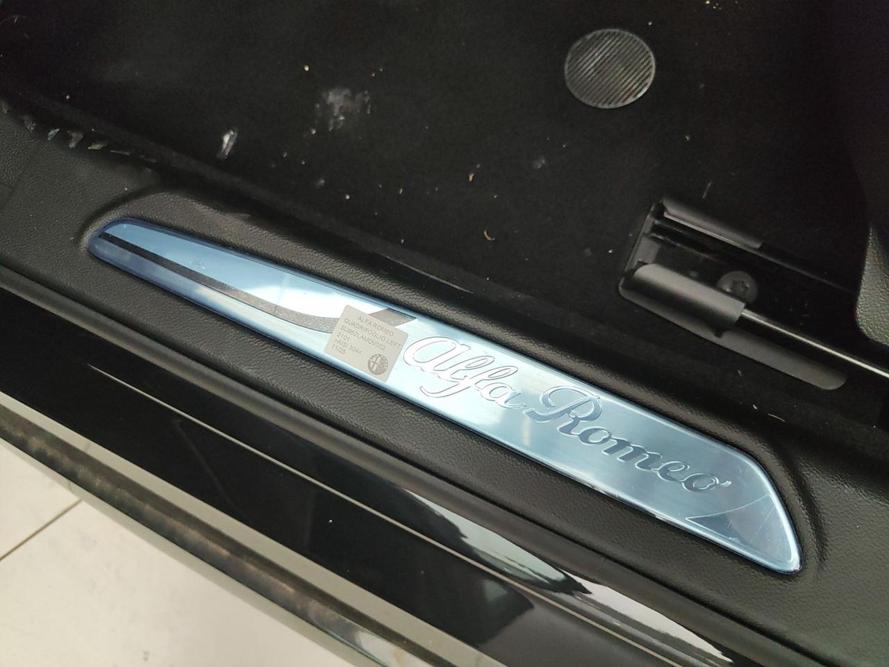 ALFA ROMEO Giulia 2023 2.2 TD 160CV SPRINT AT8