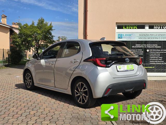 TOYOTA Yaris 1.5 Hybrid CVT Trend