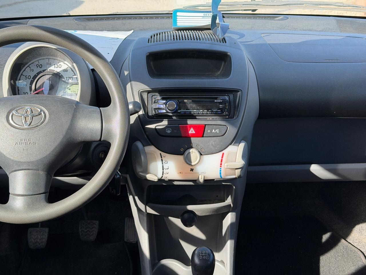 Toyota Aygo 1.0 12V VVT-i 5 porte Sol