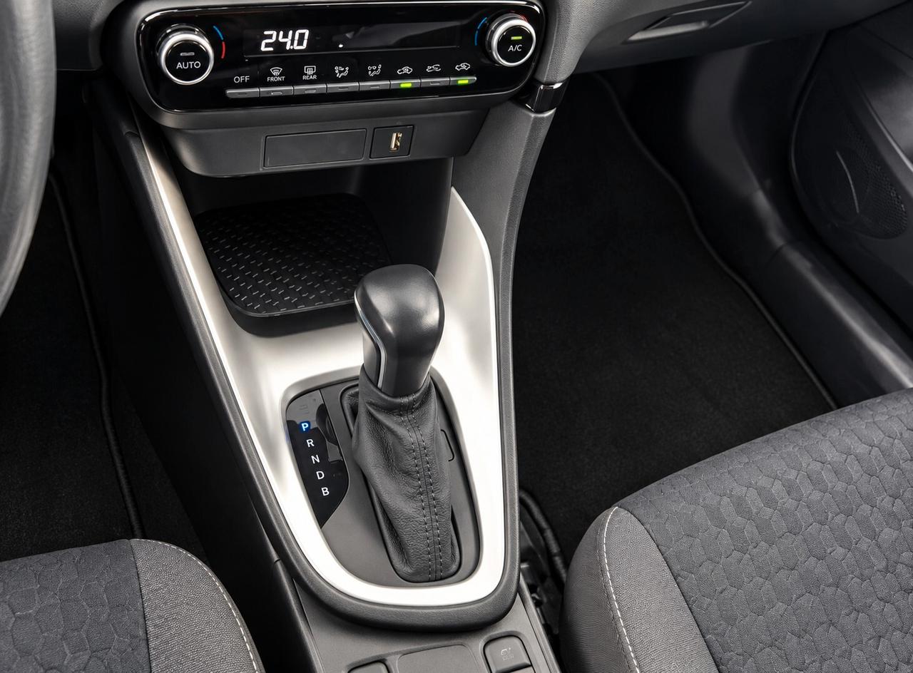 Toyota Yaris 1.5 Hybrid 5 porte Business MY20