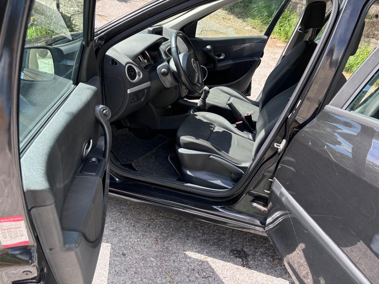 Renault Clio 1.2 16V 5 porte Dynamique