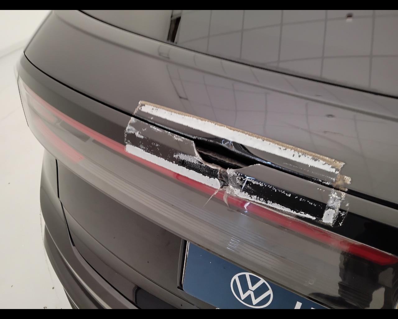 VOLKSWAGEN Taigo - Taigo 1.0 tsi R-Line 110cv