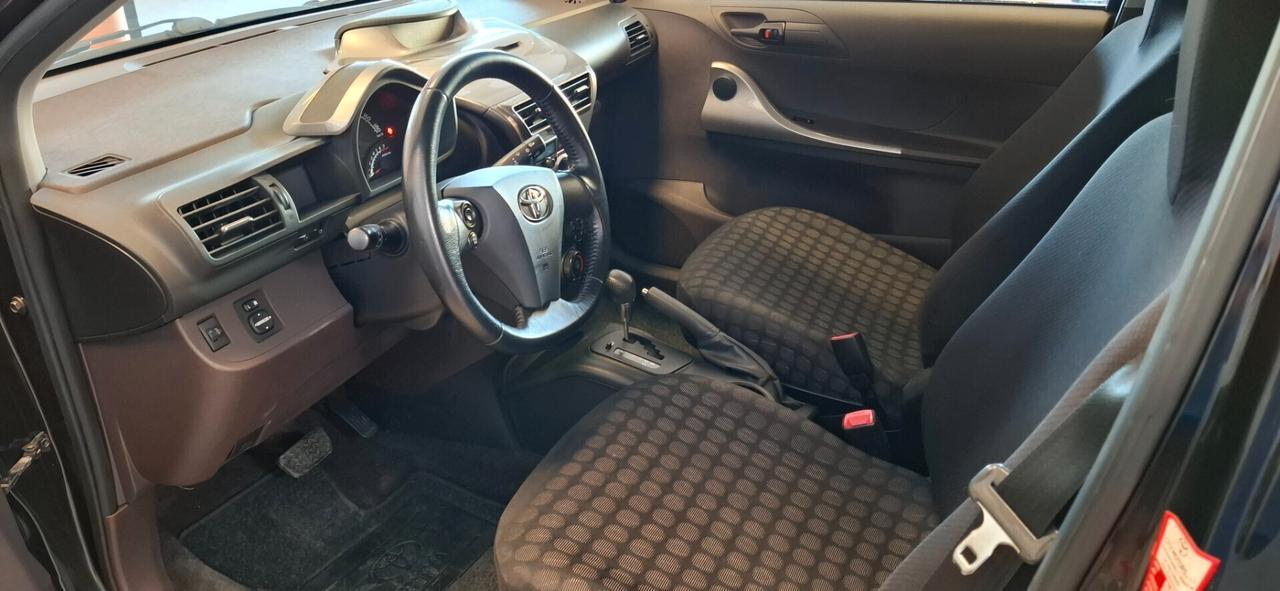 Toyota iQ 1.0 Multidrive