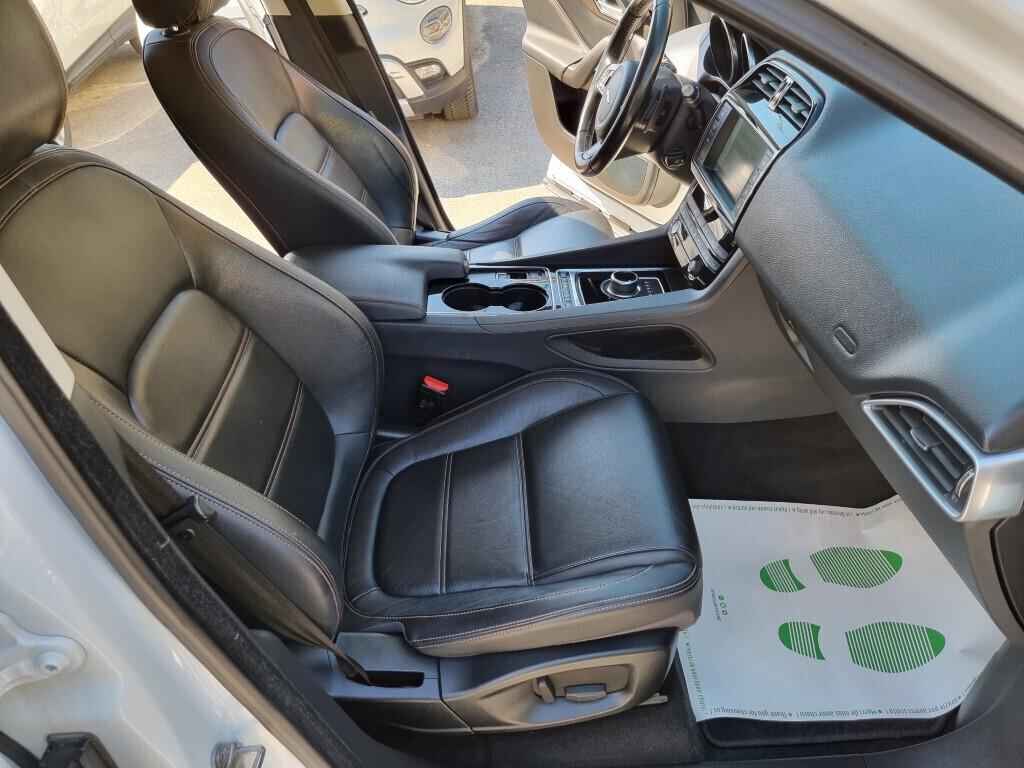 Jaguar F-Pace 2.0 D 180CV CON GARANZIA