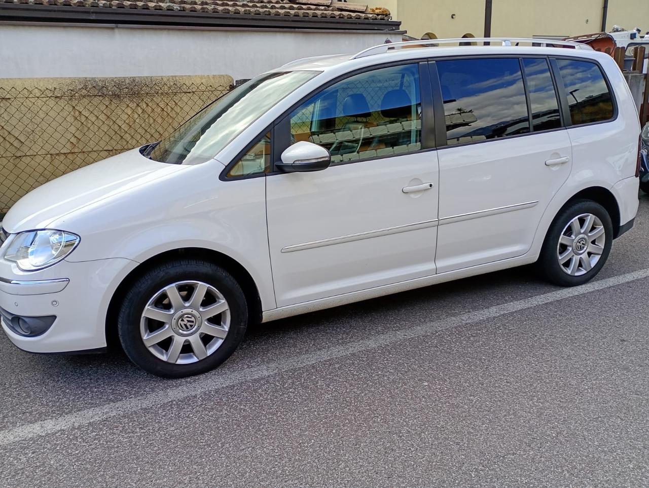 Volkswagen Touran 1.4 TSI Comfortline EcoFuel